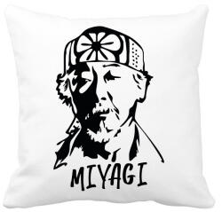 printfashion Miyagi sensei - Párnahuzat, Díszpárnahuzat - Fehér (11778829)