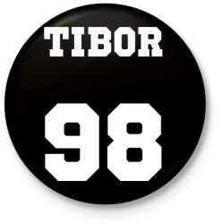 printfashion Neves póló - Egyedi névvel és számmal - Kitűző, hűtőmágnes - Fekete (16804398)