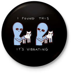 printfashion Doromboló cica - Kitűző, hűtőmágnes - Fekete (3102720)