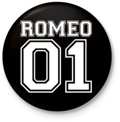 printfashion Romeo 01 - Kitűző, hűtőmágnes - Fekete (3100804)
