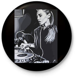 printfashion Deborah de Luca - Kitűző, hűtőmágnes - Fekete (3098791)