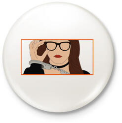 printfashion Az örökösnő álarca mögött - Anna - Kitűző, hűtőmágnes - Fehér (6575489)