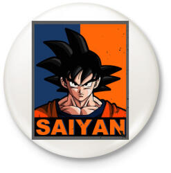 printfashion Saiyan Goku - Kitűző, hűtőmágnes - Fehér (3075490)