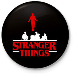 printfashion Stranger Things Max - Kitűző, hűtőmágnes - Fekete (7501726)