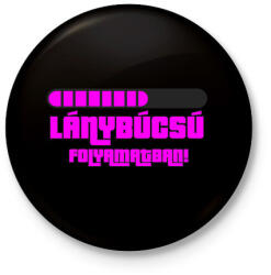 printfashion Lánybúcsú folyamatban - Kitűző, hűtőmágnes - Fekete (5307785)