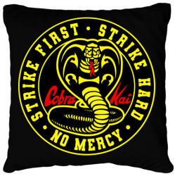 printfashion Cobra Kai - No Mercy - Párnahuzat, Díszpárnahuzat - Fekete (4316920)