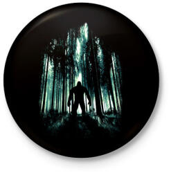 printfashion Rejtélyes alak - Kitűző, hűtőmágnes - Fekete (3092456)