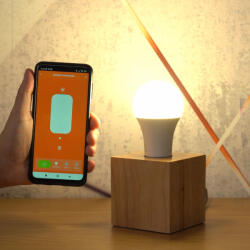 OSRAM Smart+ WIFI E27 LED, 14 W, 1521 lm, melegfehér, opál (Classic) (4058075778672)