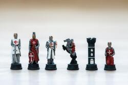 Italfama Keresztes lovagok sakkfigurák