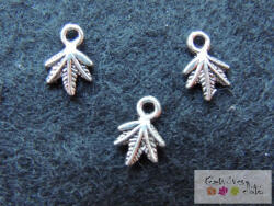  Antik ezüst színű medál - pici levél