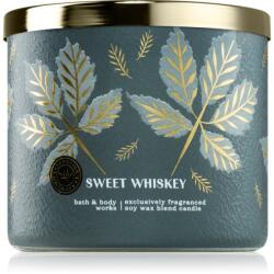 Bath & Body Works Sweet Whiskey illatgyertya 411 g