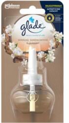 Glade Electric Scented Oil Sensual Sandalwood & Jasmine folyékony utántöltő elektromos légfrissítőhöz 20 ml