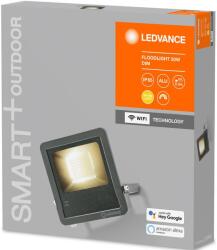 OSRAM Proiector LED inteligent pentru exterior LEDVANCE SMART+ Wi Fi 50W, 4250 lm, temperatura lumina calda (3000K), IP65, dimabil, compatibil amazon alexa/Google Assistant