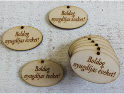  Natúr fa -"Boldog nyugdíjas éveket" ovál tábla 10db/csomag - csinaldmagadshop