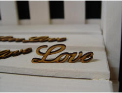 Natúr fa - "Love" felirat 6cm 10db/csomag - csinaldmagadshop