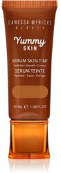 Danessa Myricks Beauty Yummy Skin Serum Skin Tint bőrsimító hatású hidratáló alapozó árnyalat 11 - Tan to Dark Skin with Neutral Olive Undertones 45 ml