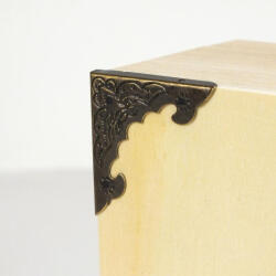 Fém sarkokvédő elem + szögek 8db/csomag - csinaldmagadshop - 632 Ft