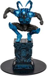 McFarlane Toys Statuetă McFarlane DC Comics: Multiverse - Blue Beetle (Blue Beetle), 30 cm (MCF15573) Figurina