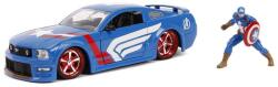 Jada Toys Toys 253225007 Marvel - 2006 Ford Mustang GT fém autómodell Amerika kapitány figurával - 1: 24 (253225007)