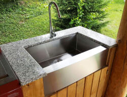 CookingAid Chiuveta bucatarie inox cu front vizibil CookingAid FARMHOUSE Apron Large Workstation cu scurgator vase paste fructe, gratar rulabil inox, dozator sapun, tocator Sapele si accesorii montaj Farmhouse ( Chiuveta