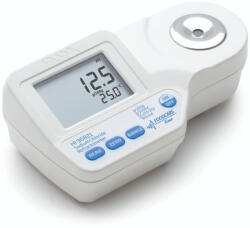 Hanna Instruments HI 96821 - Digitális refraktométer sótartalom mérésére élelmiszeriparban és tengervízben