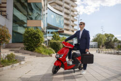 RDB Scuter electric RDB STAR, 2000W, fara permis, 25 km/h