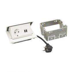 Legrand 1 Plug + 2 USB (654823)