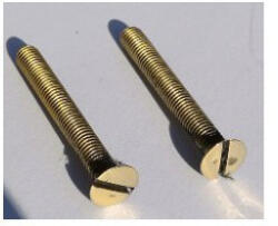 Gomboss/Perfekto Csavar Réz Fényesített Fejjel 5x50mm Erkélykilincshez (99-V00094-FK)