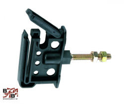  AKO villanypásztor szalagszigetelő M6 x 35 mm metrikus menettel - 25 db/cs (BBT5195)