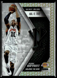 Panini 2015 Panini Kobe HeroVillain - Gold 24 Unleash the Hero # 17 Kobe Bryant