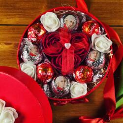  Sweet Harmony Deluxe Szett + Ajándék Habtulipán szál szalaggal átkötve