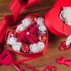  Love Box Classic + Ajándék szív alakú virágpálca