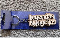 Kulcstartó - Gravírozott fa -Legendás Nyugdíjas - Ajándék ötlet Nyugdíjsnak (IKR080 11.20.)