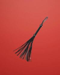 Luxury Bondage Essentials Taboom - Korbács (fekete)