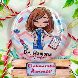 Gravolo Martisor personalizat insigna pentru medic doctor (C999)