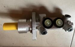 Utángyártott Suzuki Swift utángyártott főfékhenger 1996-2003 Bosch rendszerű fékhez - Nem Abs-es típusokhoz (51100-80E20)