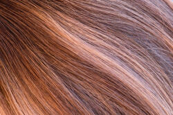 HairExtensionShop Keratinos U-TIP Emberi Póthaj Mikró Gyűrűzéshez Balayage Aranyszőke - Barna 50cm (4T8/18C) (RUT60-4T8-18C)