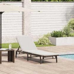 vidaXL barna polyrattan napozóágy párnával (4104080) - vidaxl