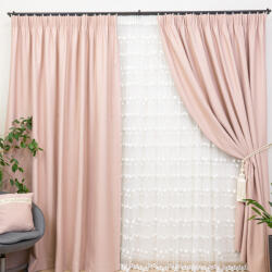 Hiko Set 3 piese Hiko, doua draperii opace, Blackout, dimout roz, usor lucios si o perdea Dots, cu rejansa (10004995)