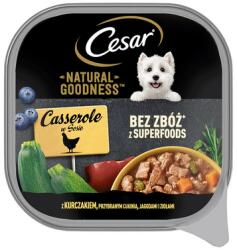 Cesar Natural Goodness tálca 100 g teljes értékű nedves eledel felnőtt kutyáknak csirkehússal, cukkinivel, bogyós gyümölcsökkel és fűszernövényekkel mártásban