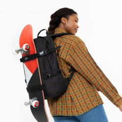 EASTPAK Getter deszka tartós sok zsebes hátizsák fekete