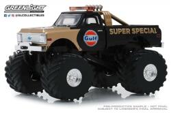 Greenlight Chevrolet K-10 Monster Truck (with 66-Inch Tires) Kings of Crunch - Gulf Oil Super Special - 19711/43 (26912)