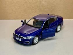 RMZ CITY Macheta auto Bmw seria 5 M5 (G30) bleumarin 20171/43 (32214)