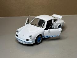 Welly Macheta auto Porsche 911 Carrera RS 2.7 white1/43 (32146)