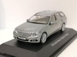 SCHUCO Mercedes E-klasse T1/43 (2393)