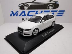 MINICHAMPS Audi A4 B8 Avant Alb 20081/43 (9359)