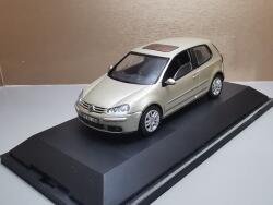 SCHUCO VW Golf 5 crem 2 usi1/43 (2554)