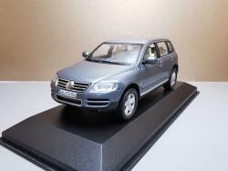 MINICHAMPS VW Touareg 1 Grafit 20021/43 (2545)