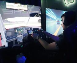 Páros racing professzionális statikus szimulátoron
