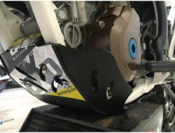 AXP Racing HDPE kartervédő 6mm HUSQVARNA FE 250 350 2017 - 2018 (AX1404)